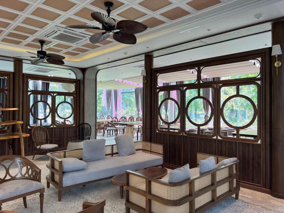 Minawa Kenhga Resort & Spa 宁平 外观 照片