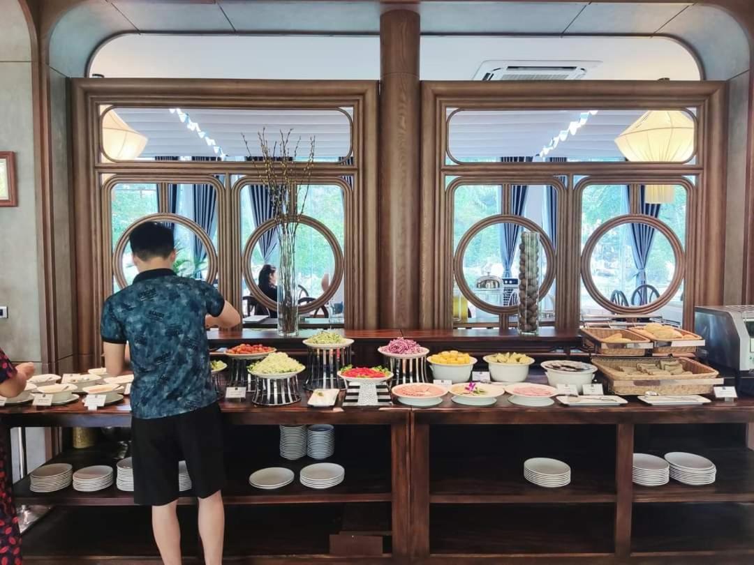 Minawa Kenhga Resort & Spa 宁平 外观 照片