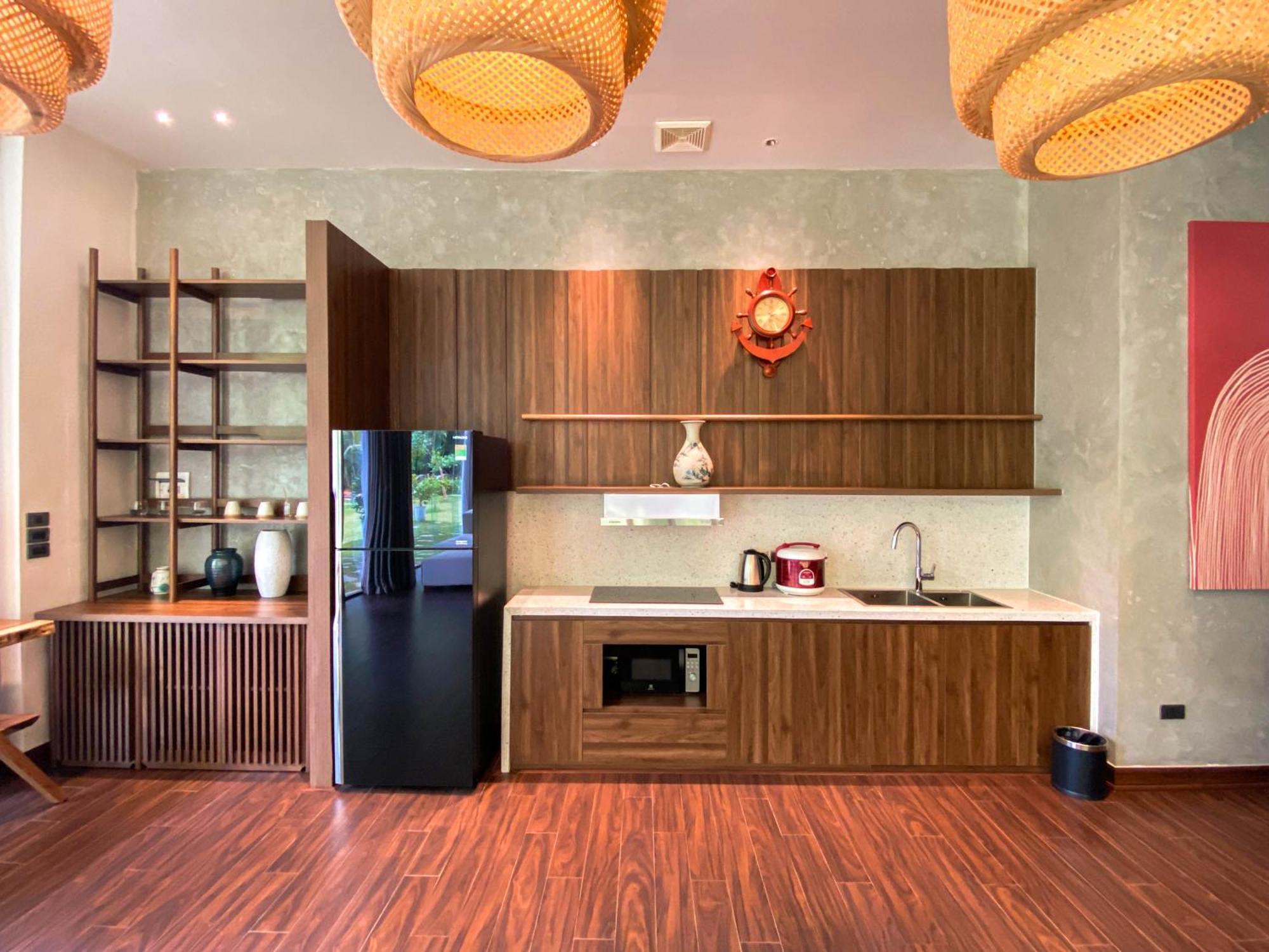 Minawa Kenhga Resort & Spa 宁平 外观 照片